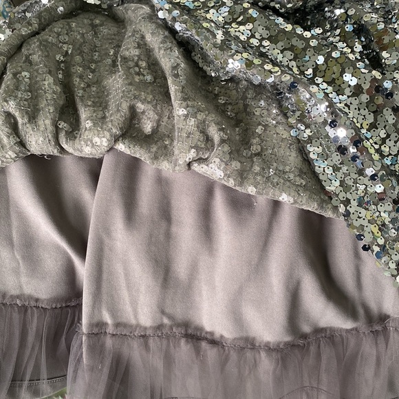 NWT Topshop Silver Sequin Low Back Fit & Flare Mini Dress - 6 - Picture 11 of 16